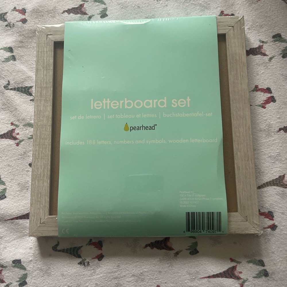 Brand new Letter board. Comes with 188 letters, numbers, symbols. - Picture 2 of 2